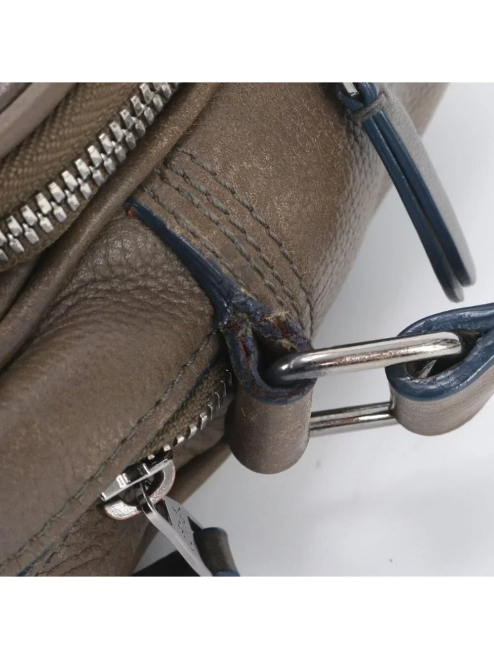 Louis Vuitton Cuir Bequia Trotteur Leather Shoulder Bag Crossbody Messenger